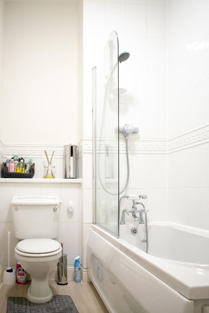 Beautifully Renovated Apartment -Central Эдинбург Экстерьер фото